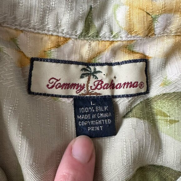 Tommy Bahama Mens Hawaiian Shirt Yellow Floral Print Short Sleeve 100% Silk - L - Picture 4 of 5